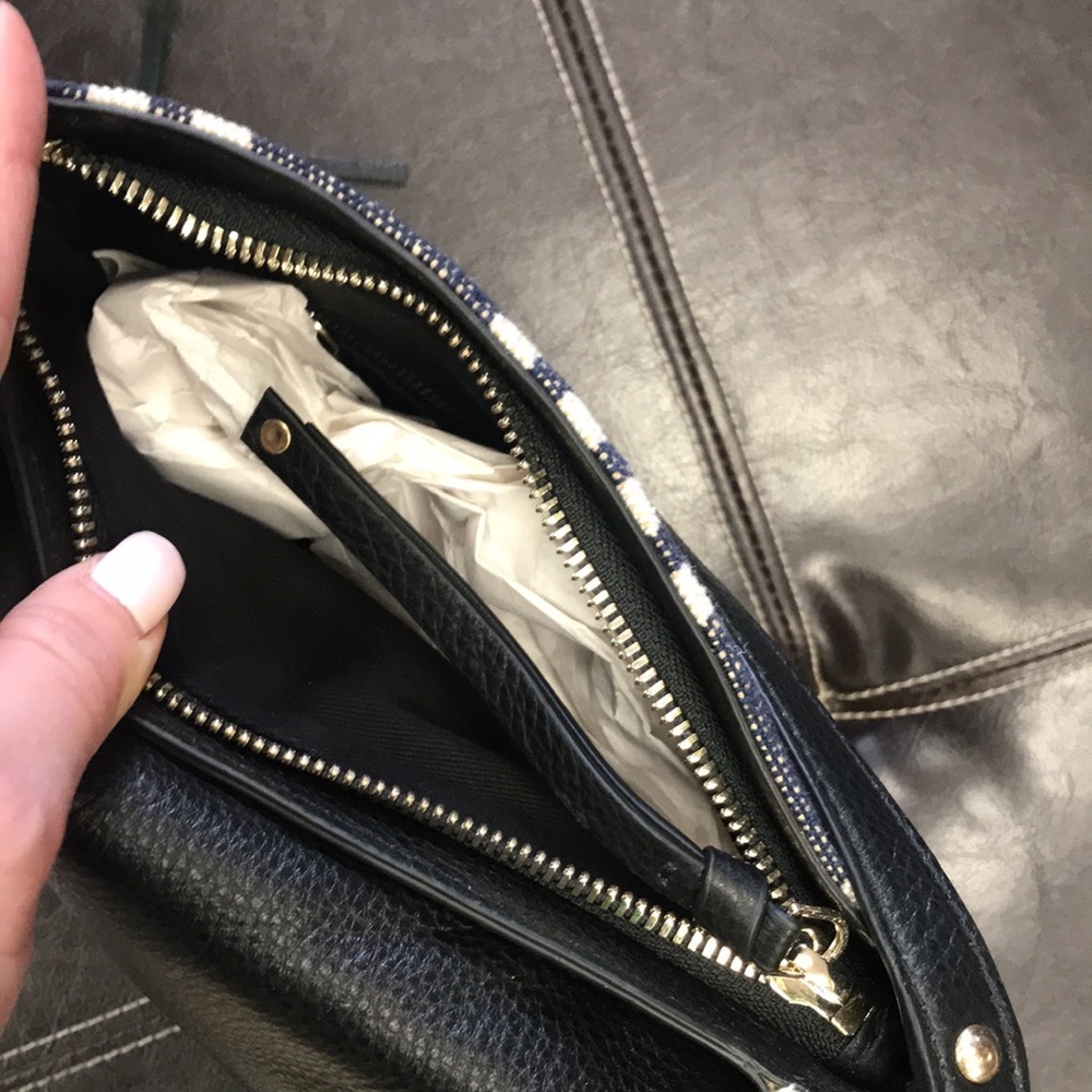 🛍️ Celine Dion Forte Crossbody Sale - Picture 12 of 12